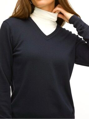 Kit and Ace Black V-Neck Sweater